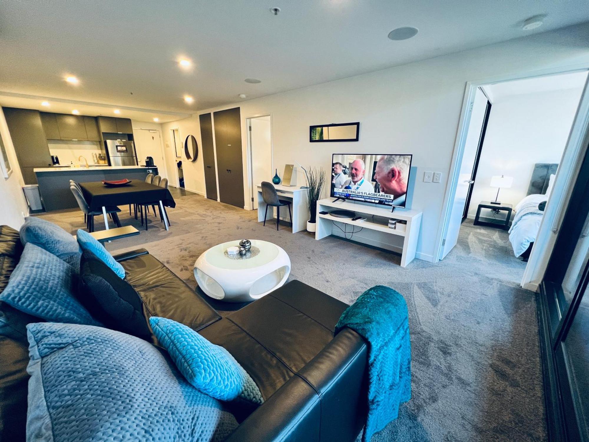 Apartment Midnight Luxe 2br 2bath 2car 528 In The Heart Of Braddon Pool Sauna Gym Secure Parking Wifi Wine Canberra